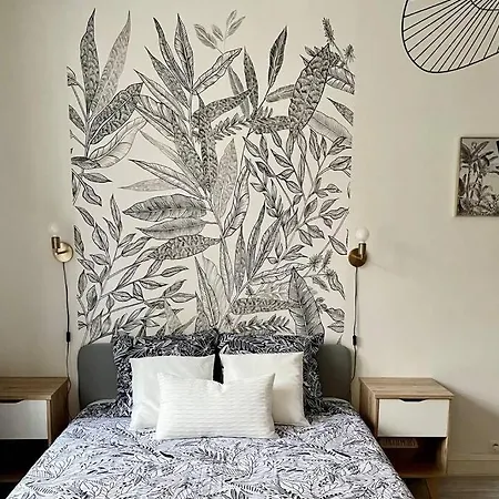 Avec Terrasse Et Jardin Prives Apartament
